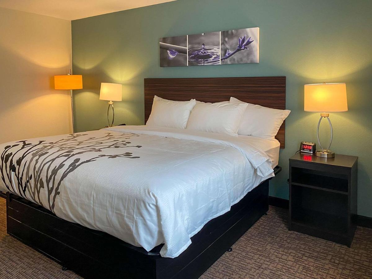 Sleep Inn Greensboro - Coliseum Area Esterno foto